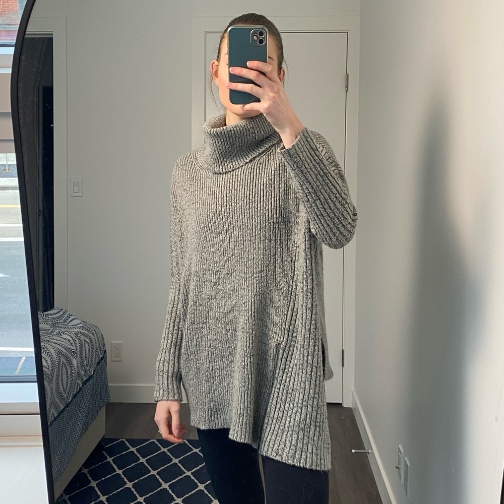 Kenar - Asymmetrical Grey Sweater - Knit - XS - Cowl Neck